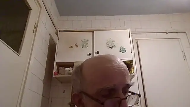 mariusica1xh online show from February 2026 10:57:01 PM