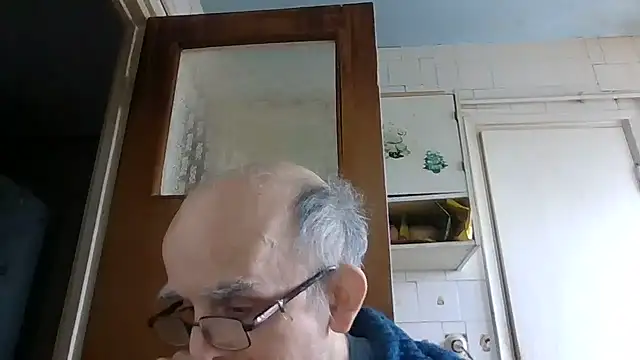 mariusica1xh online show from March 2026 12:40:01 PM