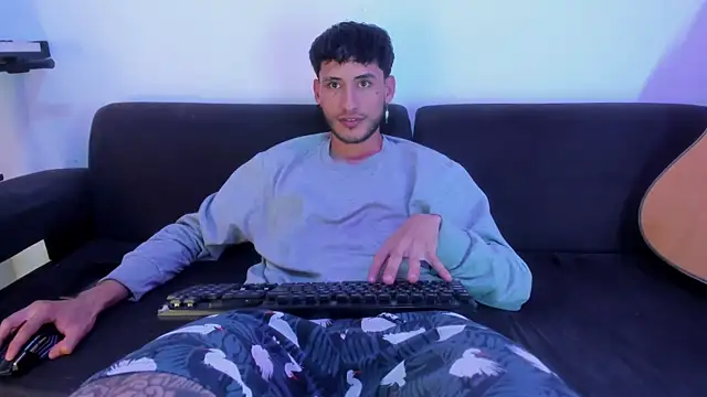 Henrikk senn online show from January 2026 07:49:02 PM