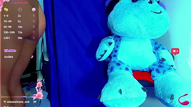 Snapshot of nicol_gill_ chatting on January 2025 12:03:02 PM nicol gill online show from January 2025 12:03:02 PM