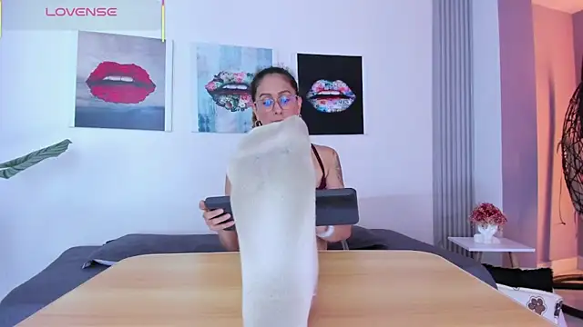 Angela donnato online show from September 2025 03:30:02 AM