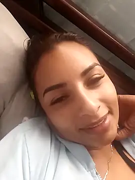 mykaelahoney online show from October 2025 03:16:01 PM