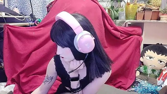 Linda Harrisons online show from January 2025 03:43:01 AM