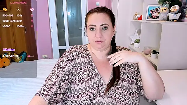 Snapshot of lovely_adelle chatting on November 2025 08:19:02 PM lovely adelle online show from November 2025 08:19:02 PM