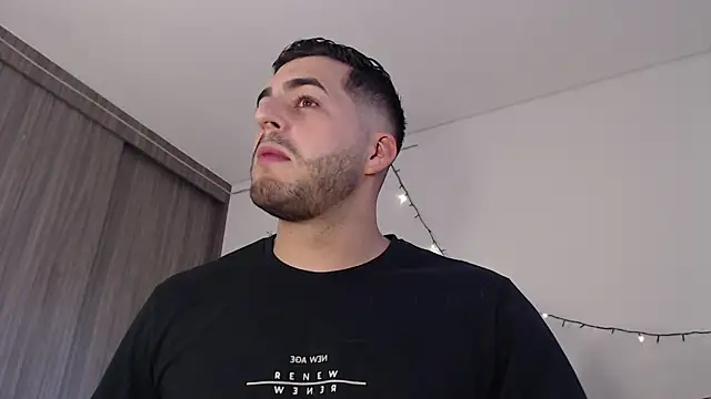 thomas gun online show from December 2024 10:02:02 PM