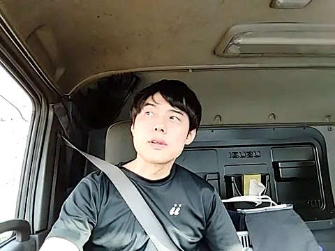 whitebriefboy online show from June 2026 09:35:02 PM