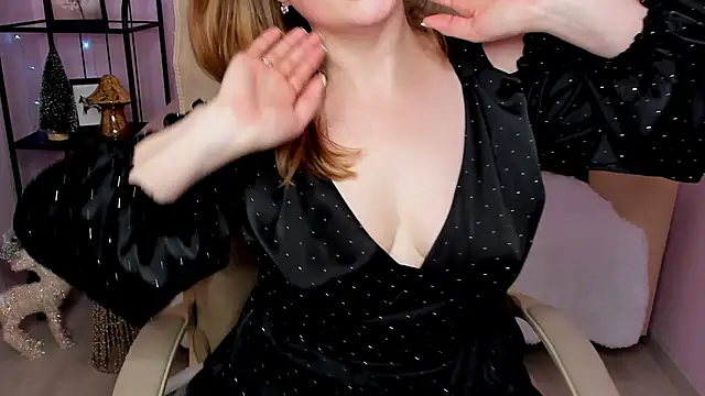 Snapshot of Helens_love chatting on December 2024 08:48:01 AM Helens love online show from December 2024 08:48:01 AM