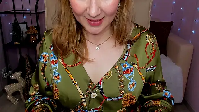 Snapshot of Helens_love chatting on December 2024 01:56:01 AM Helens love online show from December 2024 01:56:01 AM