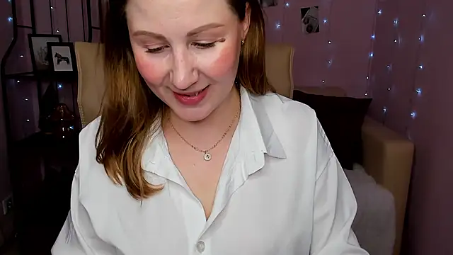 Snapshot of Helens_love chatting on February 2025 02:00:01 AM Helens love online show from February 2025 02:00:01 AM