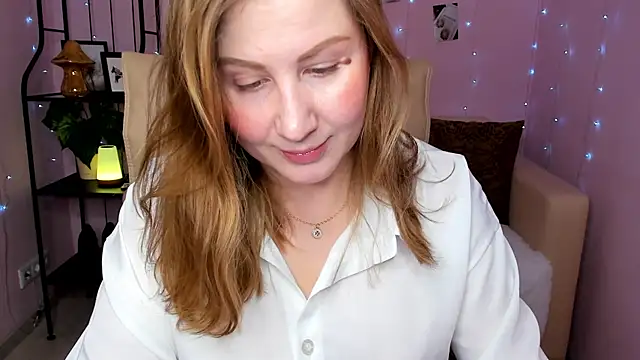 Snapshot of Helens_love chatting on February 2025 01:44:02 AM Helens love online show from February 2025 01:44:02 AM