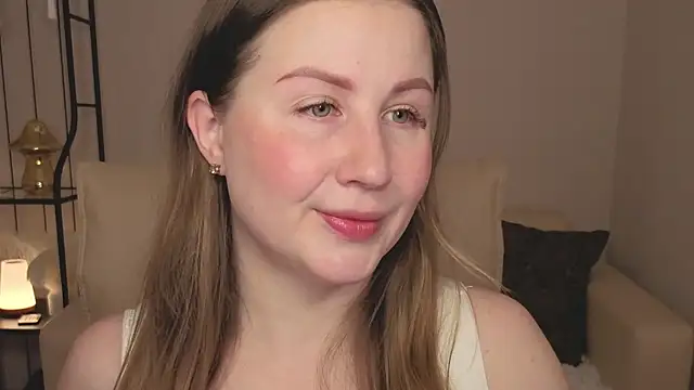 Snapshot of Helens_love chatting on March 2026 02:19:01 AM Helens love online show from March 2026 02:19:01 AM