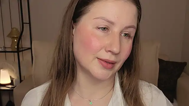 Snapshot of Helens_love chatting on March 2026 02:11:02 AM Helens love online show from March 2026 02:11:02 AM