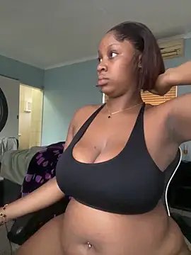 Snapshot of Candy_Love_18 chatting on November 2025 04:04:01 AM Candy Love 18 online show from November 2025 04:04:01 AM