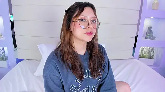 Snapshot of Lanna18 chatting on March 2025 06:05:02 PM Lanna18 online show from March 2025 06:05:02 PM