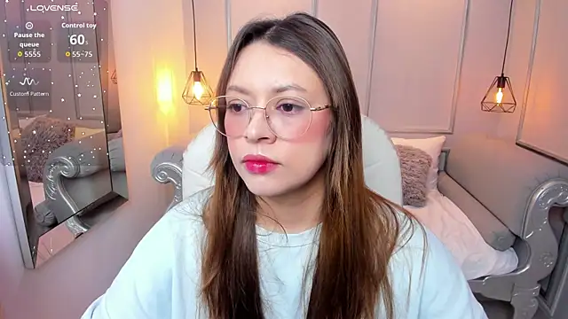 Snapshot of Lanna18 chatting on November 2025 11:56:02 AM Lanna18 online show from November 2025 11:56:02 AM