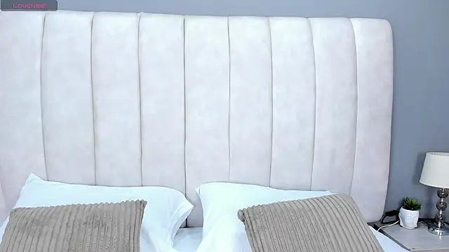 Snapshot of Lanna18 chatting on November 2025 12:28:01 PM Lanna18 online show from November 2025 12:28:01 PM