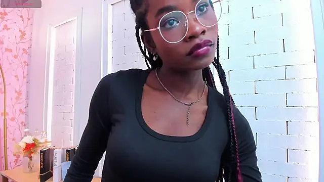 amber-hill online show from February 2025 07:10:02 PM