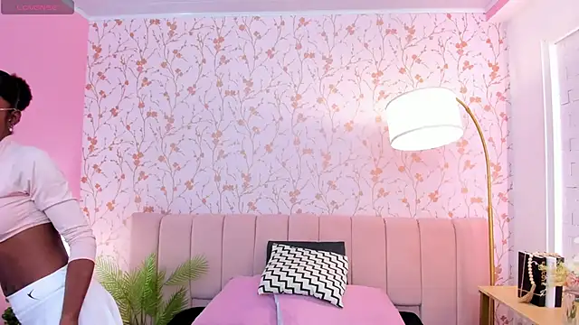 amber-hill online show from February 2025 07:05:02 PM