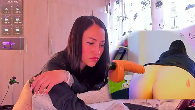 jolee   online show from April 2026 10:37:01 PM