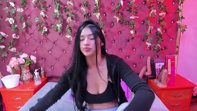 Snapshot of Mariana_Prin chatting on December 2025 02:39:02 AM Mariana Prin online show from December 2025 02:39:02 AM