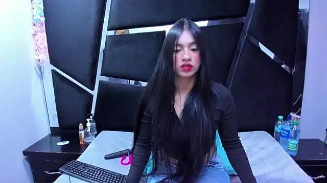 Mariana Prin online show from June 2026 03:07:01 AM