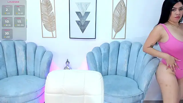 naomii campbell  online show from September 2025 01:22:02 PM