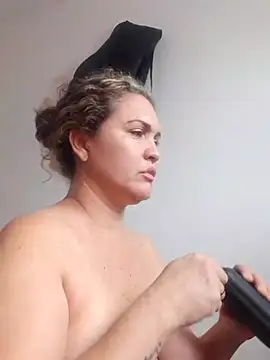 helenca43 online show from March 2025 09:37:01 PM