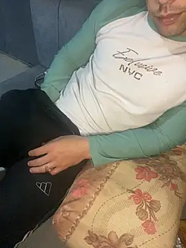 Snapshot of YawlingJingoist chatting on November 2025 02:00:02 AM YawlingJingoist online show from November 2025 02:00:02 AM