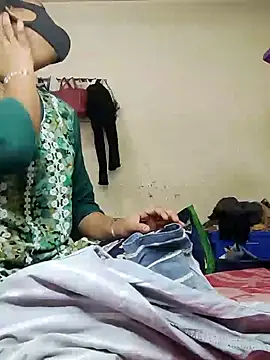 riya190 online show from February 2025 06:06:01 PM