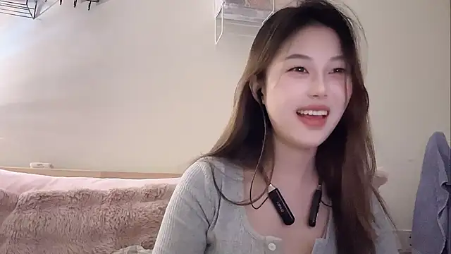 Sweet-Angel999 online show from February 2026 06:33:02 PM