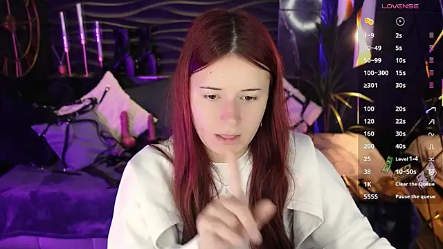 Lily Moonlight online show from July 2026 07:17:02 AM