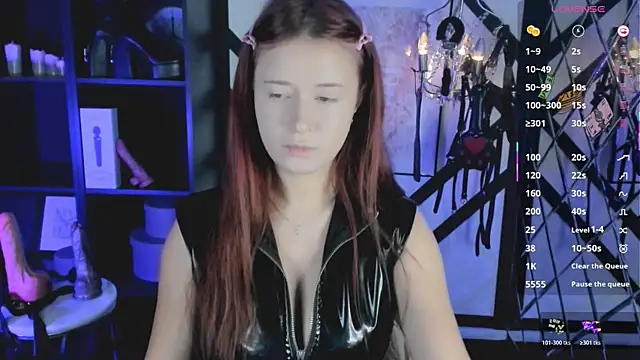 Lily Moonlight online show from July 2026 03:21:02 PM