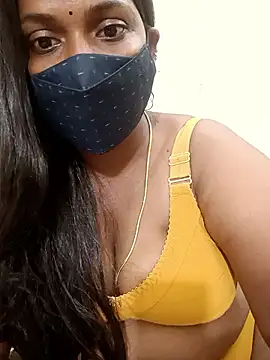 Snapshot of Renuma chatting on February 2025 08:21:01 PM Renuma online show from February 2025 08:21:01 PM