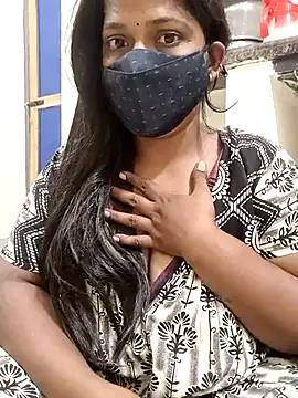 Snapshot of Renuma chatting on February 2025 07:24:02 PM Renuma online show from February 2025 07:24:02 PM