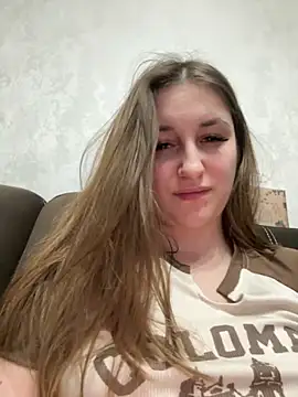 Strawberryyyyik online show from December 2024 09:50:02 PM