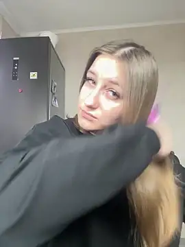 Strawberryyyyik online show from January 2025 09:00:01 AM