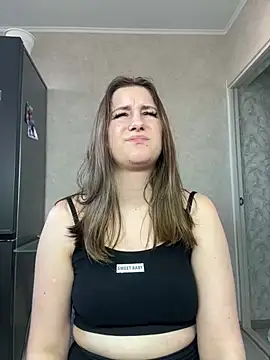 Strawberryyyyik online show from January 2025 07:04:01 AM