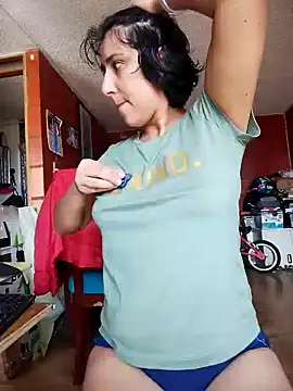 Im Alma  online show from December 2024 03:09:02 PM