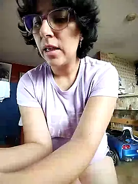 Im Alma  online show from January 2025 08:27:01 PM