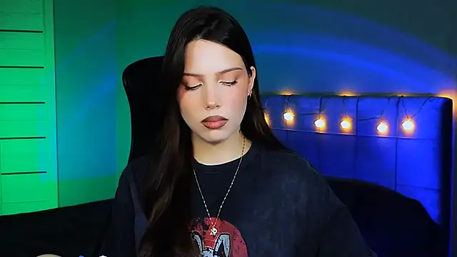 Stacy Gonzales  online show from December 2024 09:23:01 AM