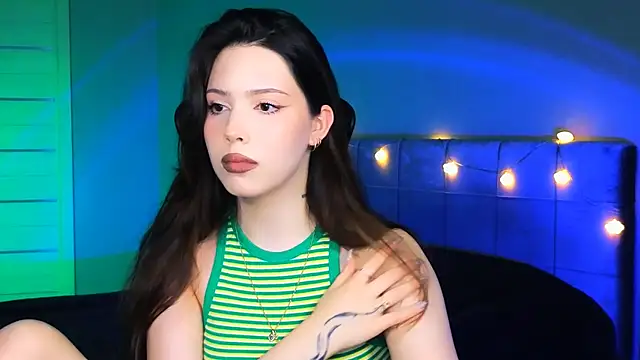 Stacy Gonzales  online show from March 2025 09:32:02 AM