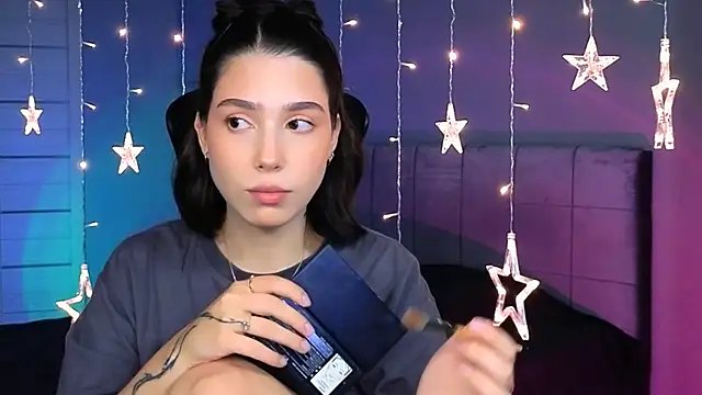 Stacy Gonzales  online show from October 2025 10:15:01 AM