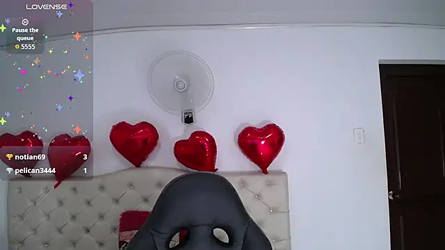 Snapshot of cristal_horny19 chatting on September 2025 08:58:01 AM cristal horny19 online show from September 2025 08:58:01 AM