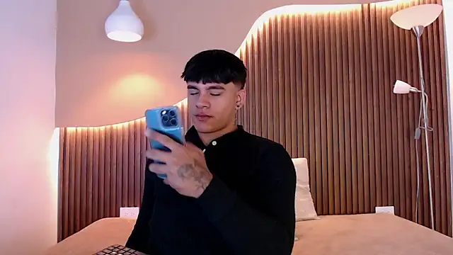 Snapshot of LuciferM_Star chatting on February 2026 04:16:02 AM LuciferM Star online show from February 2026 04:16:02 AM