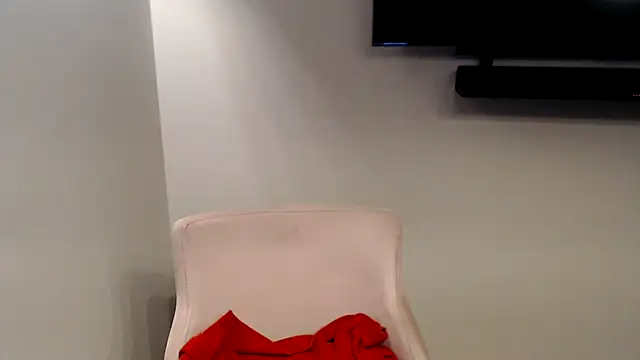 JenniLowen online show from February 2025 06:10:02 AM