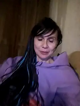 Francenia lolis online show from May 2026 08:58:01 PM