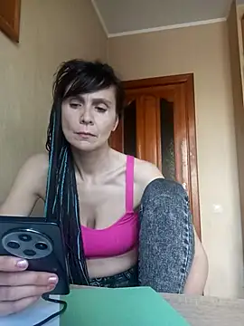 Francenia lolis online show from June 2026 06:55:02 AM