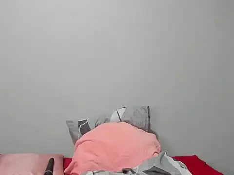 Snapshot of kittydollyx02 chatting on December 2024 07:38:02 PM kittydollyx02 online show from December 2024 07:38:02 PM