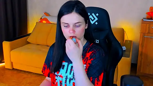 Lora Cain online show from January 2025 06:12:01 AM