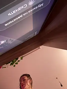 Snapshot of -Sexy_Barbie- chatting on January 2025 04:28:01 AM -Sexy Barbie- online show from January 2025 04:28:01 AM